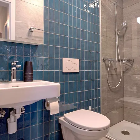 Bank House Deluxe 204 - Griwa Rent Апартаменты Интерлакен